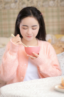 厨房春光在线